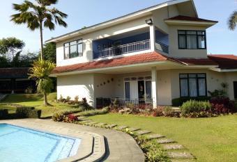 Villa Anni mah has Balcony rooms