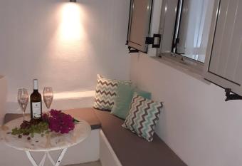 Thea Serifos has Balcony rooms