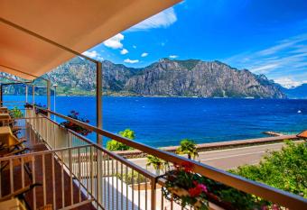 Hotel Al Molino has Balcony rooms