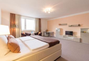 Marina Niederhavel has Balcony rooms