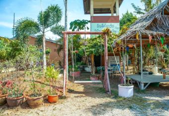 OYO 627 Sai Thai Garden Home Travel has Balcony rooms