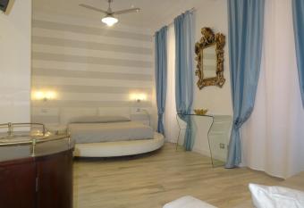 Suites Margot allows 18 year olds to book a room