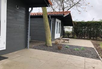 Chalets Maria Garden allows 18 year olds to book a room