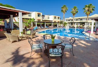 Pefkos Village Resort has Balcony rooms