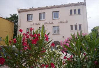 Hotel Clair Logis allows 18 year olds to book a room