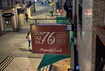 Junqueira76 Guesthouse has Balcony rooms