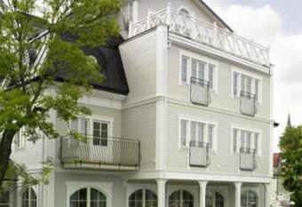   tellet Hotell has Balcony rooms