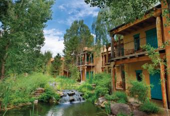 El Monte Sagrado Resort & Spa has Balcony rooms