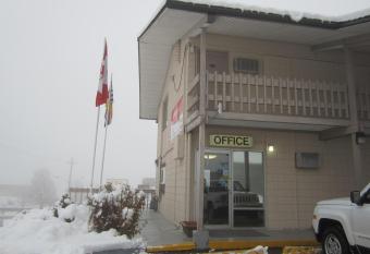 Star Lodge allows 18 year olds to book a room