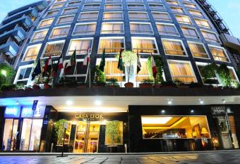 Casa D or Hotel allows 18 year olds to book a room