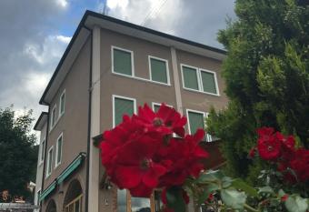 Carla Failela has Balcony rooms