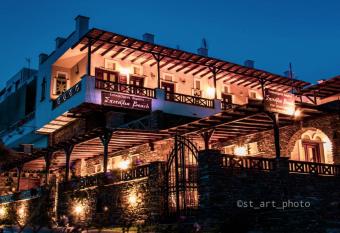 Spitalia Rooms has Balcony rooms