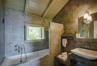 Mazaraki Guesthouse has Balcony rooms