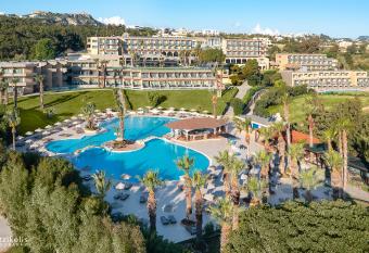 Kresten Palace Hotel has Balcony rooms