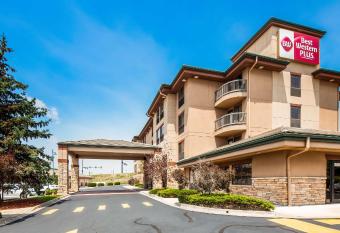 Best Western Plus Castle Rock has Balcony rooms