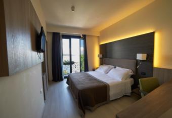 Hotel Giardino allows 18 year olds to book a room