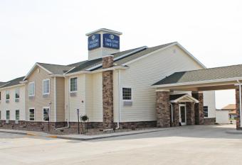 Cobblestone Inn & Suites - Lamoni allows 18 year olds to book a room