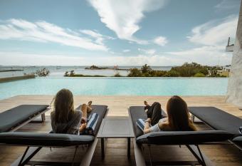 Oakwood Hotel & Residence Sriracha - SHA Extra Plus has Balcony rooms