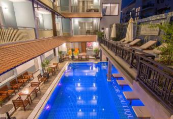 Chhay Long Angkor Boutique Hotel Siem Reap has Balcony rooms