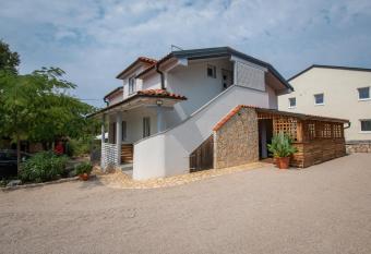 Apartments Milena has Balcony rooms
