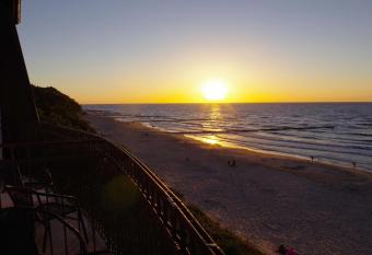 BA  TYK NAD MORZEM-PRZY PLA  Y has Balcony rooms