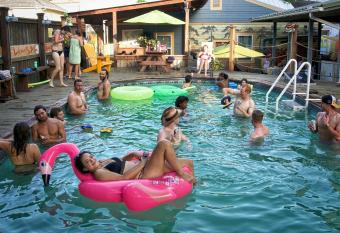 India House Hostel allows 18 year olds to book a room