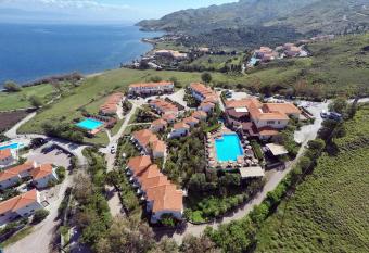 Belvedere Aeolis Hotel has Balcony rooms