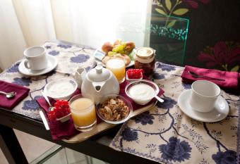 Gagliardi House allows 18 year olds to book a room