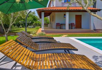 Villa Agatha has Balcony rooms