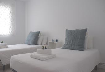 La Casa de Manuel has Balcony rooms