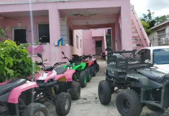 Da Pink And White Palace allows 18 year olds to book a room