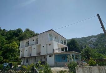 Temo s guest house in Kvariati has Balcony rooms