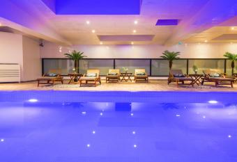 Zenia Hotel & Spa allows 18 year olds to book a room