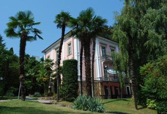 Hotel&Hostel Montarina allows 18 year olds to book a room