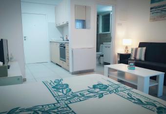 Billis Beach Apartment allows 18 year olds to book a room