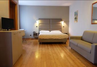 Hotel Rubicone allows 18 year olds to book a room