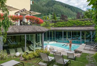 Alpholiday Dolomiti Wellness & Family Hotel has Balcony rooms
