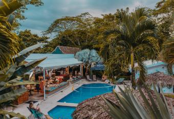 Selina La Fortuna allows 18 year olds to book a room