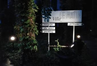 Villa Le Matin has Balcony rooms