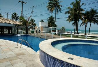 Jequitiba Hotel Frente ao Mar allows 18 year olds to book a room