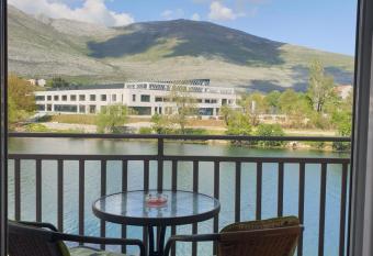 Trebisnjica has Balcony rooms