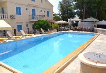 Villa Margarita allows 18 year olds to book a room