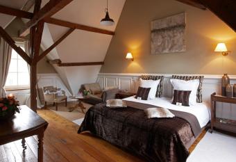 B&B Number 11 Exclusive Guesthouse allows 18 year olds to book a room