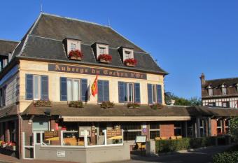 L auberge Du Cochon D or allows 18 year olds to book a room