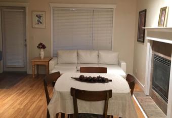 Garden and Parkview Sweet Home has Balcony rooms