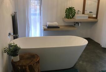 Tjimaka has Balcony rooms