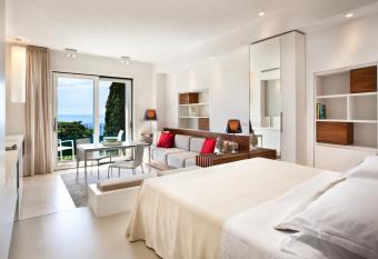 Hotel Villa Belvedere has Balcony rooms