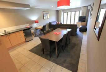 Voyager Apartments Taupo has Balcony rooms