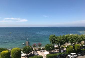 Hotel Villa Letizia has Balcony rooms