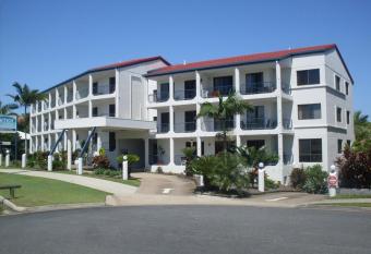 L Amor Holiday Apartments has Balcony rooms